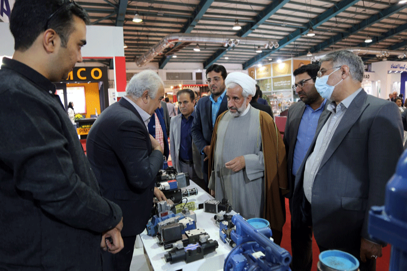 تقریر لوکالة أنباء الرادیو والتلفزیون عن افتتاح المعرض التاسع لنتائجَ الأبحاث و ما یتعلَّق بالتنکنول